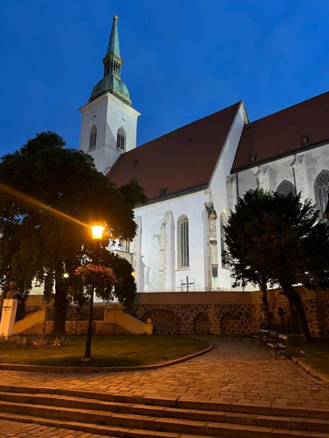 Apartamento Csaky Palace Bratislava 1 Exterior foto