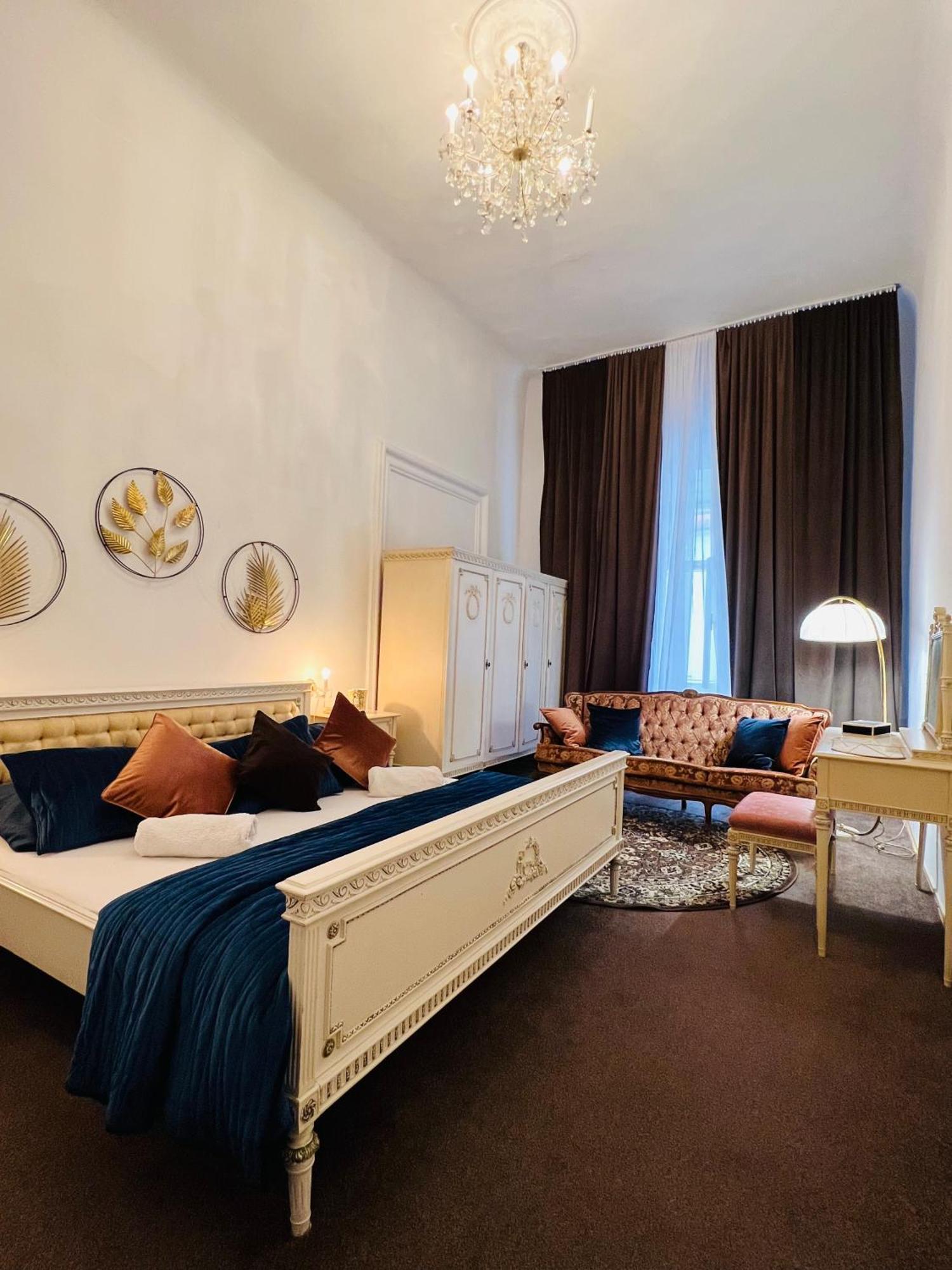 Apartamento Csaky Palace Bratislava 1 Exterior foto