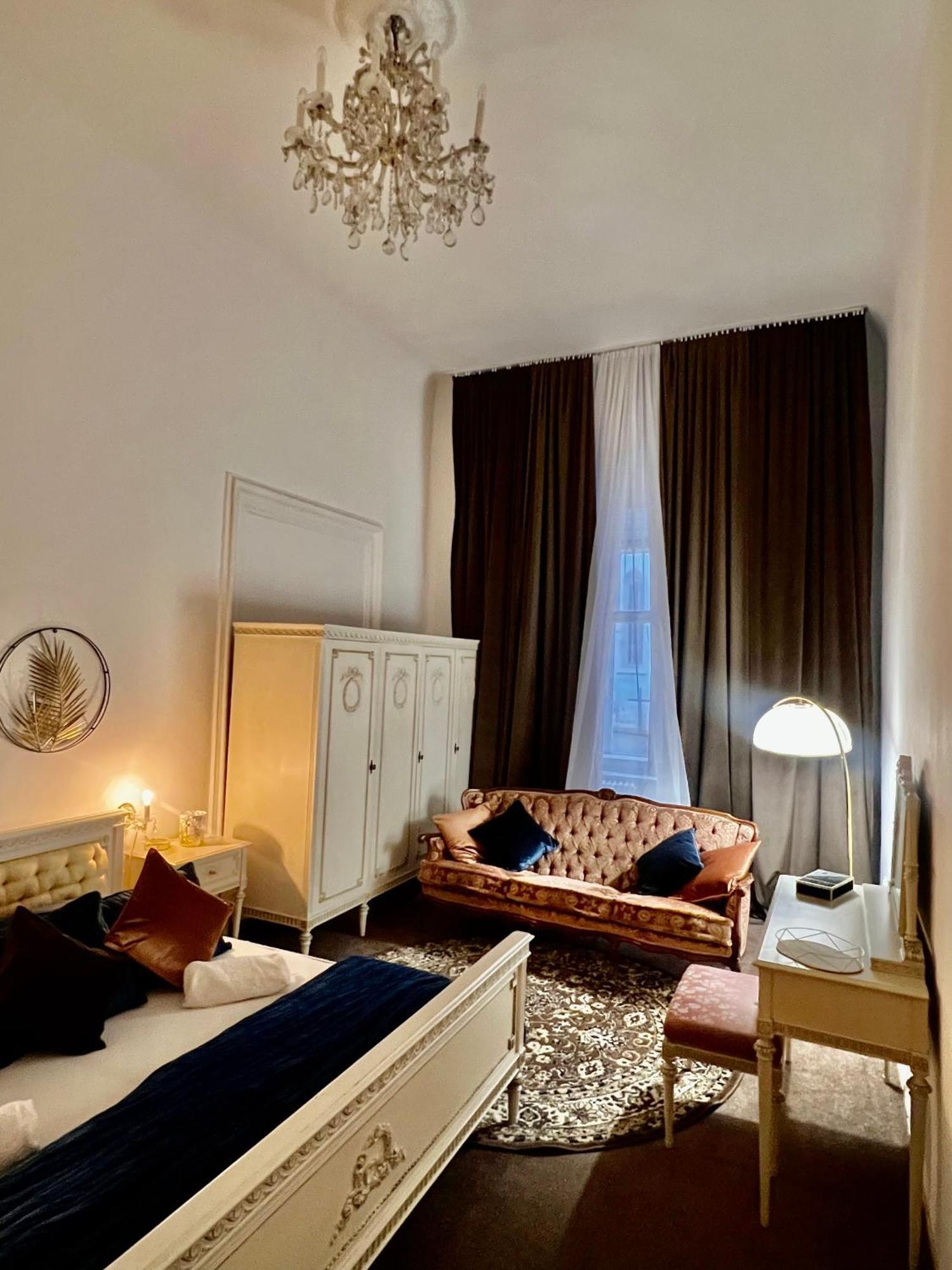 Apartamento Csaky Palace Bratislava 1 Exterior foto